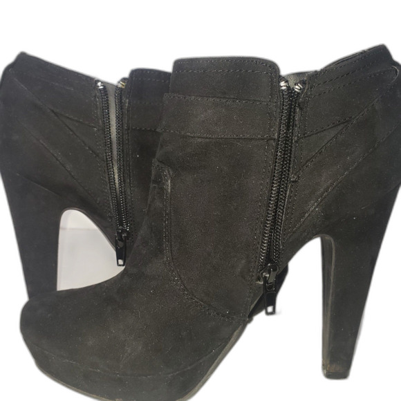 G BY GUESS GGDARLYNG2 Black Heeled Faux Suede Boots Booties Womens Size 7.5 - Picture 9 of 12
